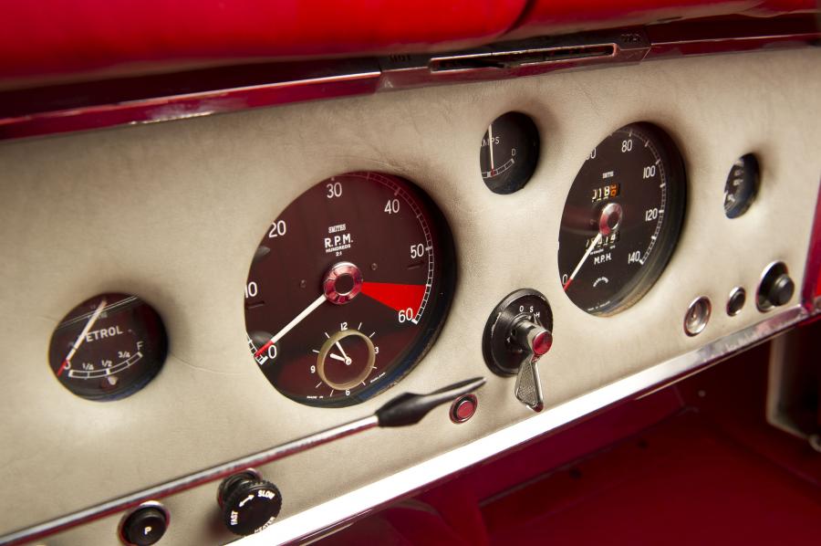  Jaguar XK150 3.8 Roadster 1960 года  (фото 4 из 15)